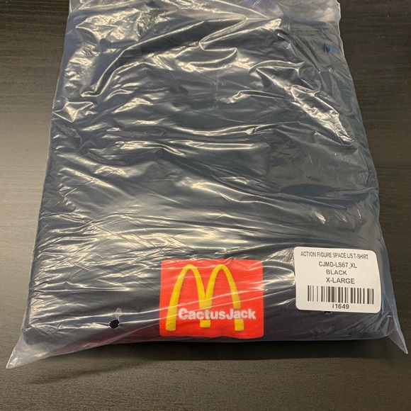 Travis Scott McDonalds Action Figure Space L/S NWT - Picture 3 of 3